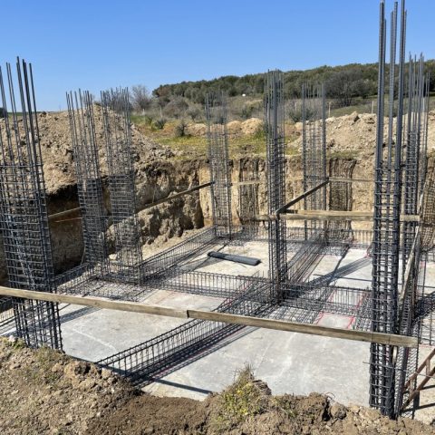 ΠΟΛΥΤΕΛΗΣ ΜΟΝΟΚΑΤΟΙΚΙΑ
